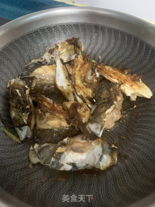 豆腐鱼头煲的做法步骤：4