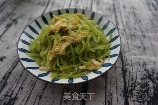 藤椒莴笋炒蛋的做法步骤：14