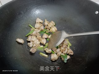 爆炒猪小肠的做法步骤：5