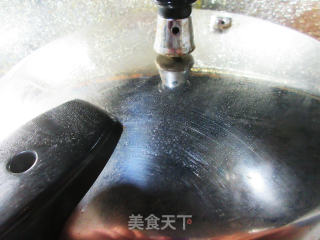 蘑菇青菜笃猪肉的做法步骤：5