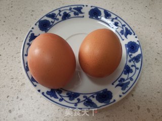 青菜炒鸡蛋的做法步骤：1