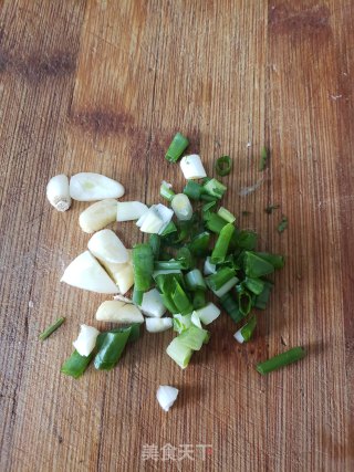 青菜炒鸡蛋的做法步骤：4