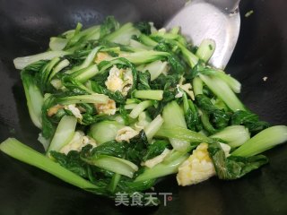 青菜炒鸡蛋的做法步骤：7