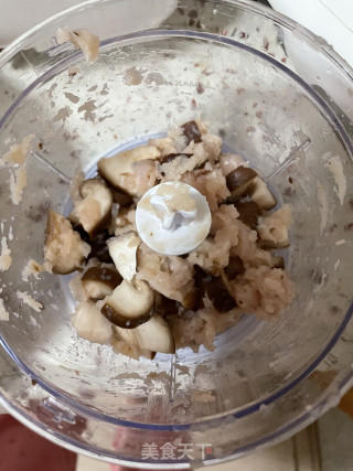鸡肉香菇玉米肠的做法步骤：4