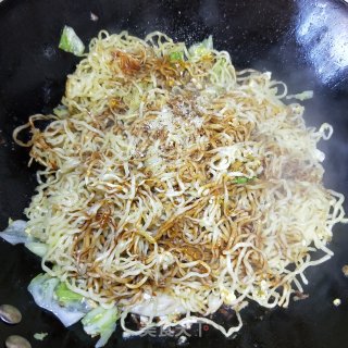圆白菜焖面的做法步骤：9
