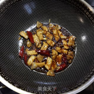肉片炒菱角的做法步骤：3