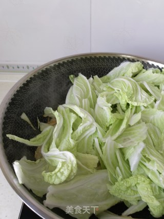 白菜粉条炖酥肉的做法步骤：7