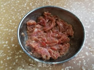 青菜豆腐肉片汤的做法步骤：1