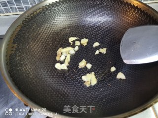 酸菜粉肠煲的做法步骤：3