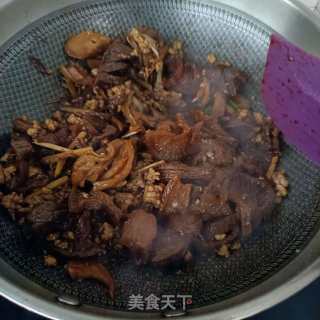 肉末炒蓑衣咸菜的做法步骤：10