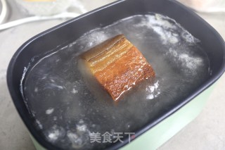 辣椒炒腊肉的做法步骤：2