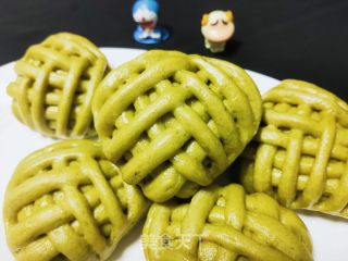 红枣菠菜汁花卷的做法