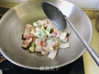 红烧肉白菜炖粉条的做法步骤：5
