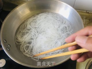 红烧肉白菜炖粉条的做法步骤：3