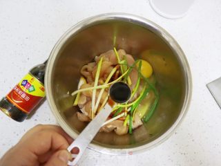 家常炸鸡柳的做法步骤：4