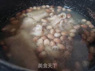 花生猪蹄煲的做法步骤：9