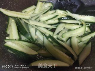 鸡蛋炒黄瓜的做法步骤：3