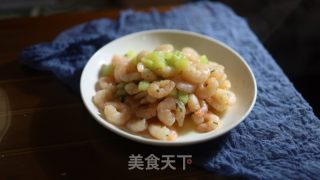 黄瓜炒虾仁的做法步骤：7