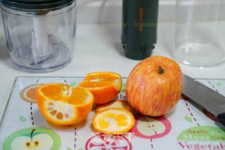 宝宝辅食苹果橙子汁的做法步骤：1