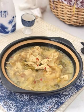 酸菜滑鸡煲的做法