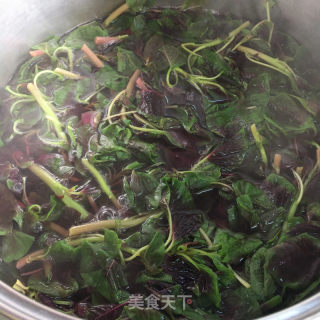 蒜片炒红苋菜的做法步骤：3