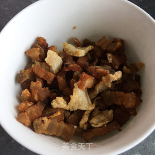 油渣炒香菇的做法步骤：3