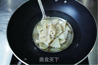 爽口清凉的凉拌羊肚的做法步骤：2