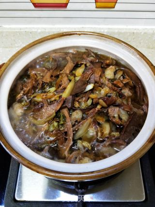 笋干酸菜炖肉的做法步骤：18