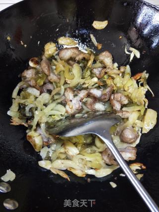 笋干酸菜炖肉的做法步骤：13