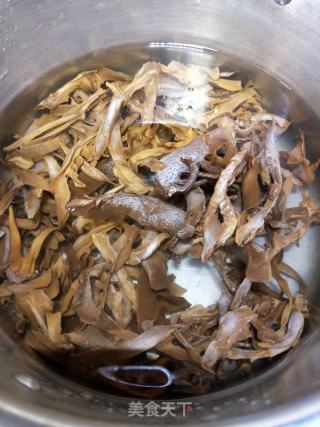 笋干酸菜炖肉的做法步骤：8