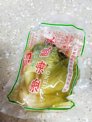 笋干酸菜炖肉的做法步骤：3