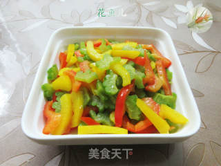 彩椒炒苦瓜的做法