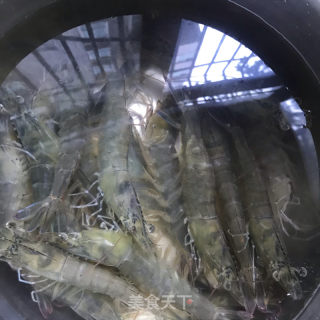 虾仁肥牛香辣锅的做法步骤：2