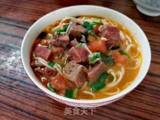 西红柿牛腩面的做法