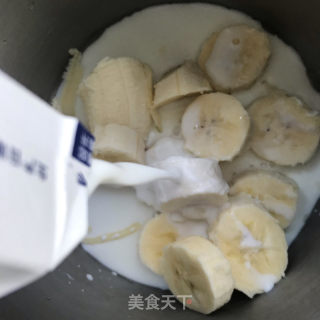 香蕉牛奶的做法步骤：4