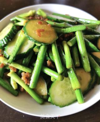 黄瓜蒜苔炒肉末的做法