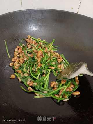 河虾炒韭菜的做法