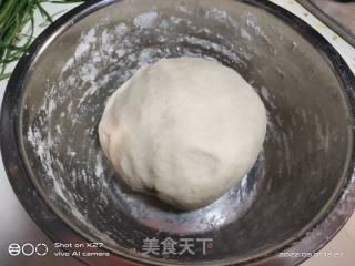 葱油饼的做法步骤：1