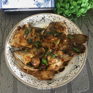 红烧海鲈鱼的做法