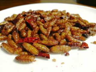 香酥小蚕蛹的做法