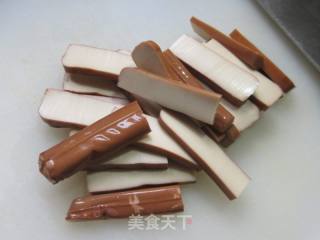 鸡蛋干拌裙带菜的做法步骤：3
