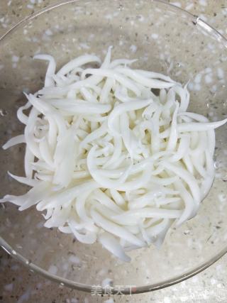 客家老鼠粄的做法步骤：1