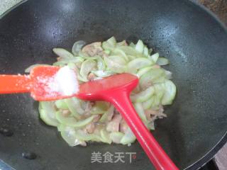 鸡腿肉炒夜开花的做法步骤：14
