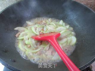 鸡腿肉炒夜开花的做法步骤：12