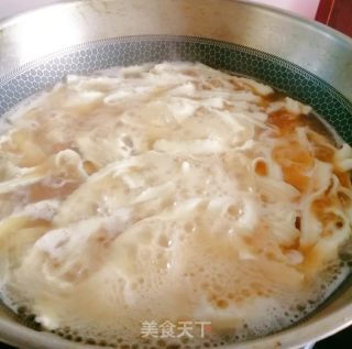排骨青菜面的做法步骤：2