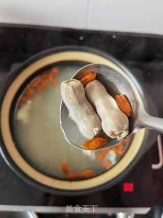 小肠灌莲子汤的做法