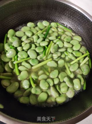 炒蚕豆的做法步骤：3