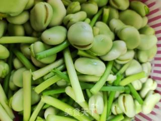 炒蚕豆的做法步骤：1