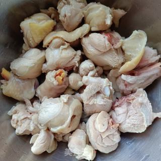 鸡小腿炖土豆的做法步骤：1