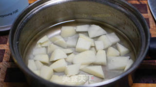 宝宝辅食奶酪土豆泥的做法步骤：2